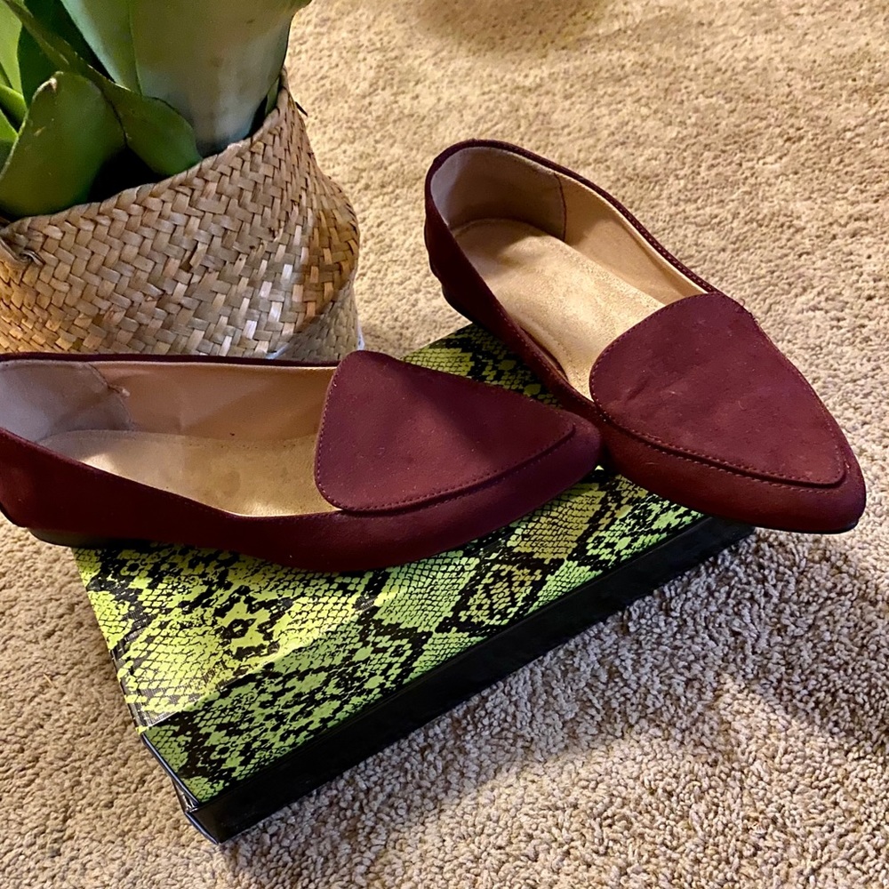 Maroon flats